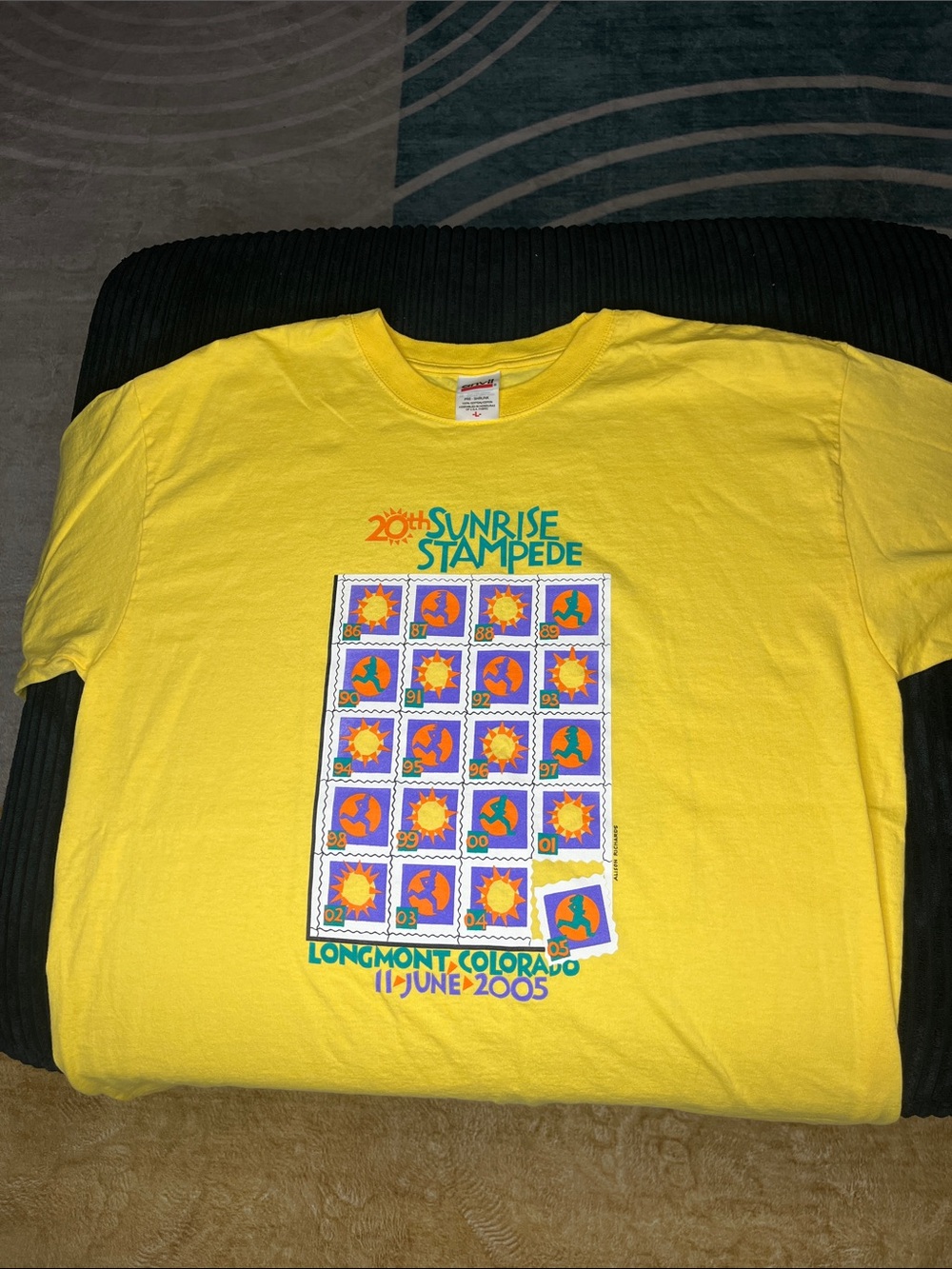 Vintage 2005 Sunrise Stampede Longmont CO. Graphic Tee - L